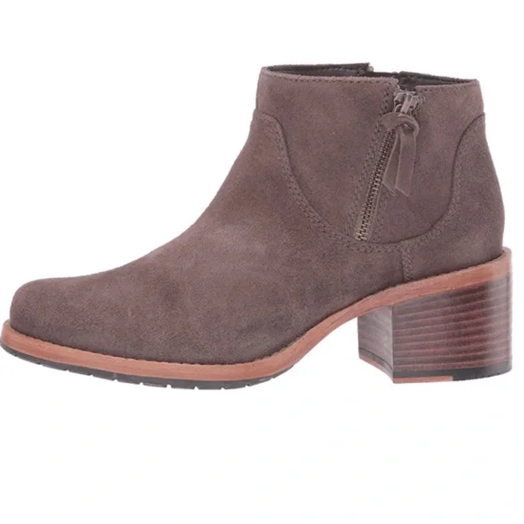 Clarks Shoes Clarks Clarkdale Dawn Taupe Suede Ankle Boot